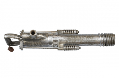 98674. Bohrhammer der Flottmann AG, Type D lang, 23. März 1922. Die Anzahl der bisher hergestellten Bohrhämmer und das Datum sind auf dem Zylinder eingraviert.